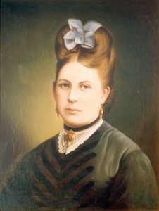 Catherine Simpson Squires was born in Scotland. In 1872 she married William Squires, a Doctor in Nelson.